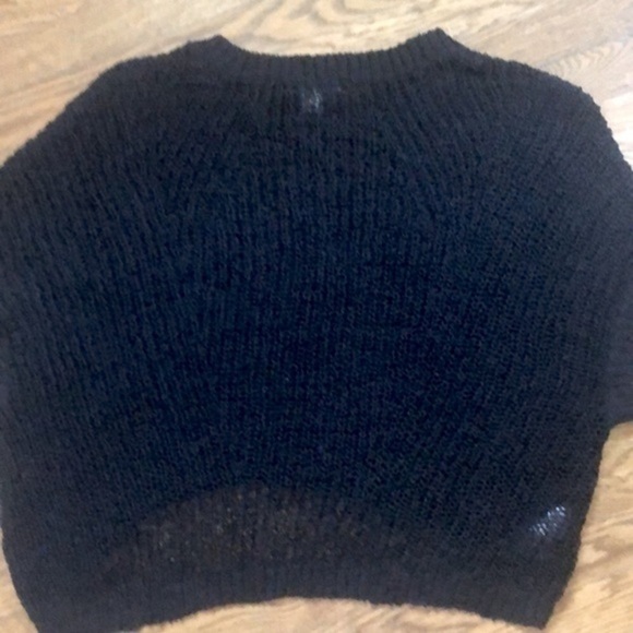 Tommy Bahama Marlina Tape Black Cropped Yarn Knot 3/4 sleeve sweater size medium - Picture 11 of 12